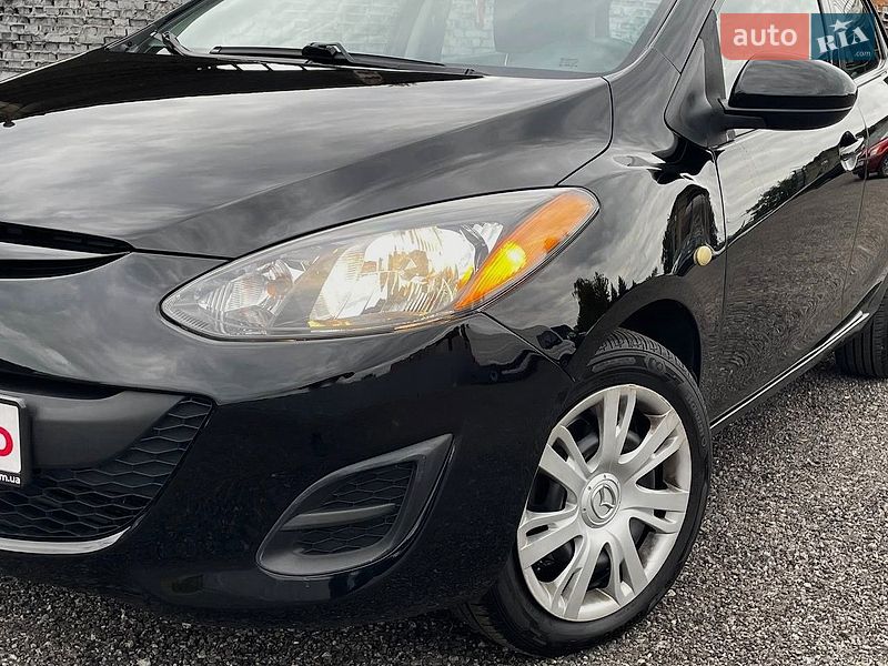 Хэтчбек Mazda 2 2013 в Виннице