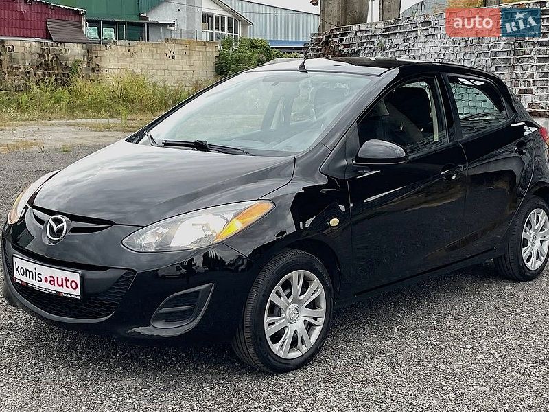 Хэтчбек Mazda 2 2013 в Виннице