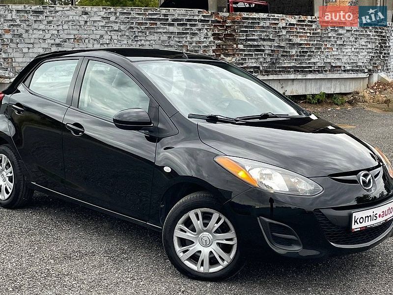Хэтчбек Mazda 2 2013 в Виннице