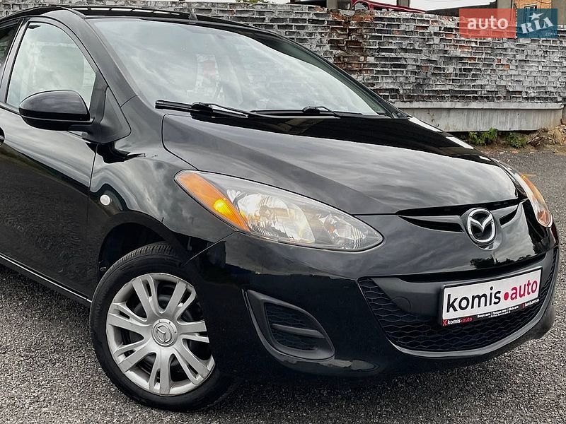 Хэтчбек Mazda 2 2013 в Виннице