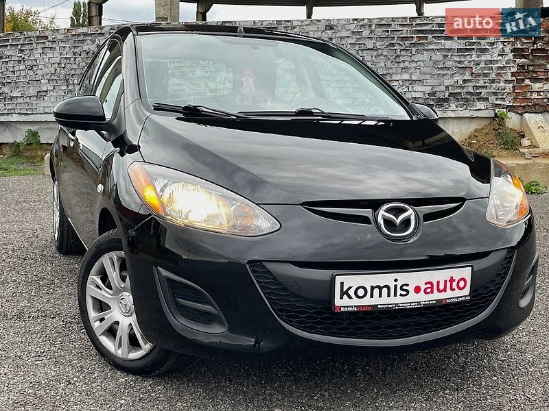 Хэтчбек Mazda 2 2013 в Виннице