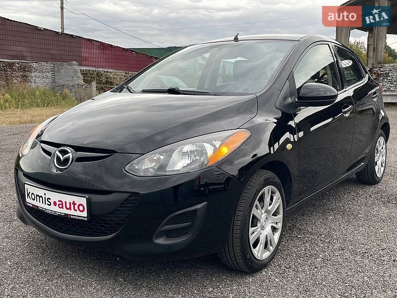 Хэтчбек Mazda 2 2013 в Виннице