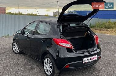 Хэтчбек Mazda 2 2013 в Виннице