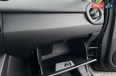 Хэтчбек Mazda 2 2013 в Виннице