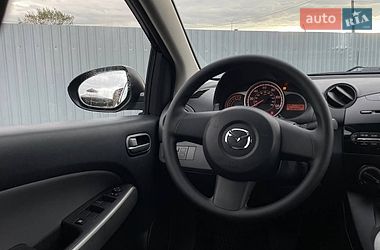 Хэтчбек Mazda 2 2013 в Виннице