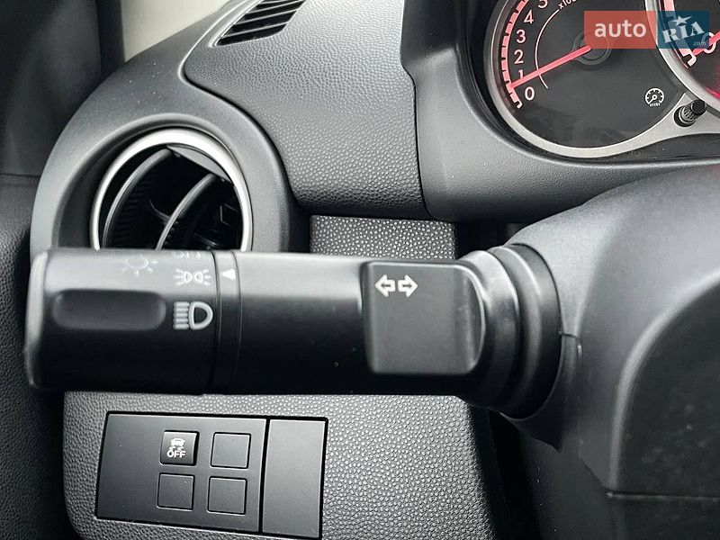 Хэтчбек Mazda 2 2013 в Виннице