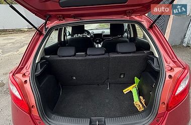 Хетчбек Mazda 2 2008 в Чернівцях