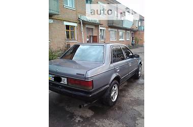 Седан Mazda 323 1987 в Хмельницком