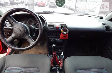 Седан Mazda 323 1992 в Николаеве