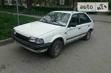 Хетчбек Mazda 323 1987 в Тернополі