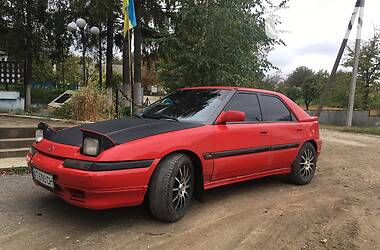 Купе Mazda 323 1990 в Кельменцях