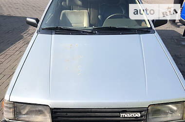 Седан Mazda 323 1987 в Чорноморську