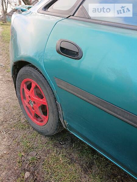 Хетчбек Mazda 323 1995 в Луцьку