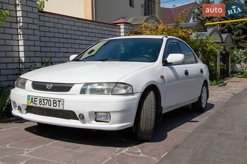 Mazda 323