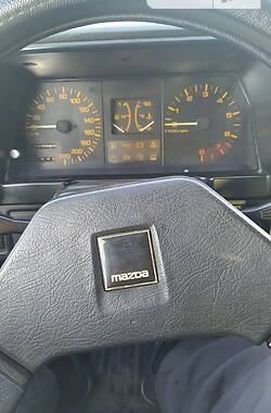 Хэтчбек Mazda 323 1987 в Горишних Плавнях