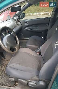 Седан Mazda 323 1996 в Ирпене