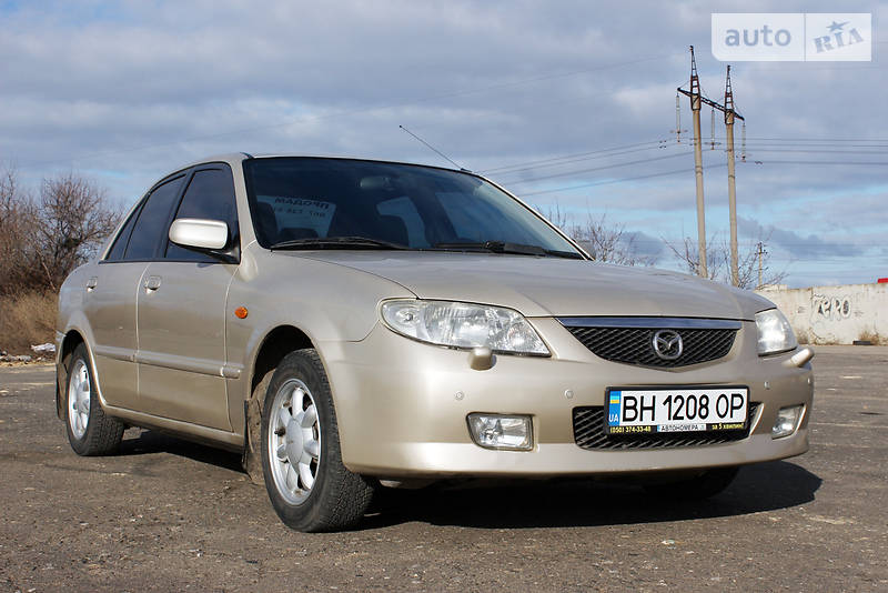 Седан Mazda 323 2001 в Одессе