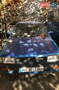 Хэтчбек Mazda 323 1986 в Иршаве