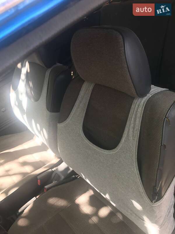 Хетчбек Mazda 323 1986 в Іршаві фото 10 Хетчбек Mazda 323 1986 в Іршаві