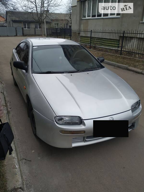 Mazda 323 1998