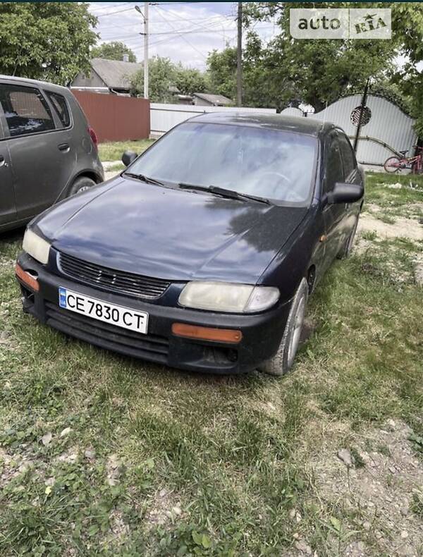 Седан Mazda 323 1995 в Чернівцях