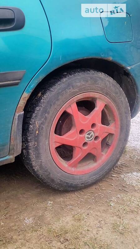 Хетчбек Mazda 323 1995 в Луцьку