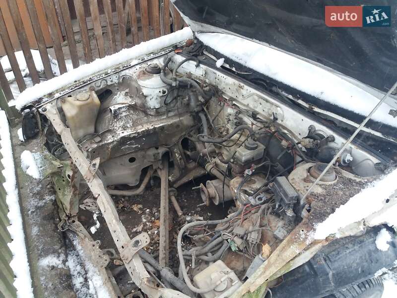 Хэтчбек Mazda 323 1986 в Калуше