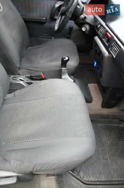 Седан Mazda 323 1993 в Черкассах