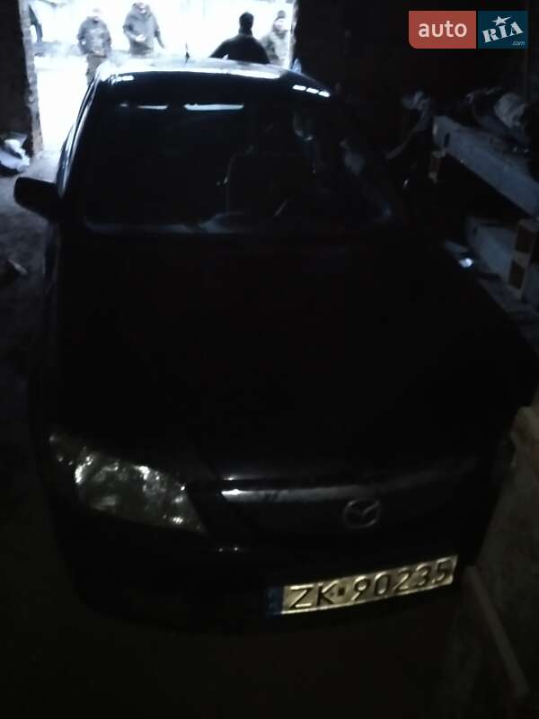 Хэтчбек Mazda 323 2003 в Запорожье