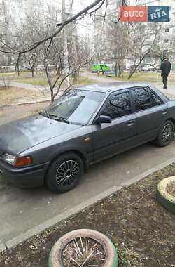 Седан Mazda 323 1994 в Николаеве