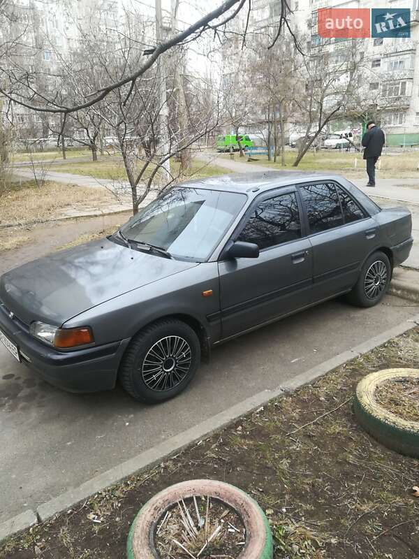 Седан Mazda 323 1994 в Миколаєві фото 3 Седан Mazda 323 1994 в Миколаєві