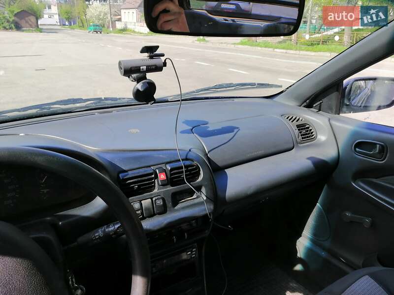 Хэтчбек Mazda 323 1995 в Белой Церкви