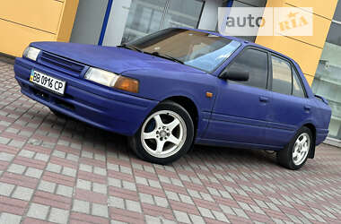 Седан Mazda 323 1990 в Запорожье