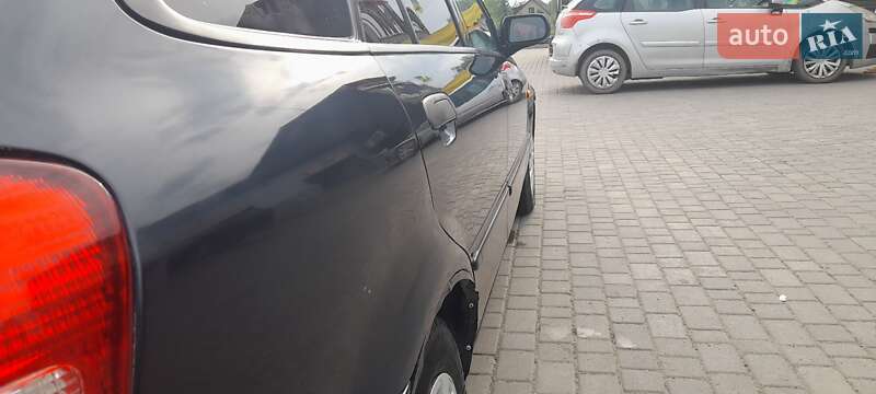 Хетчбек Mazda 323 1998 в Луцьку