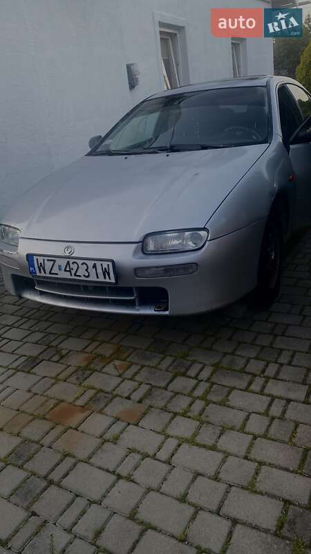 Хэтчбек Mazda 323 1995 в Ивано-Франковске