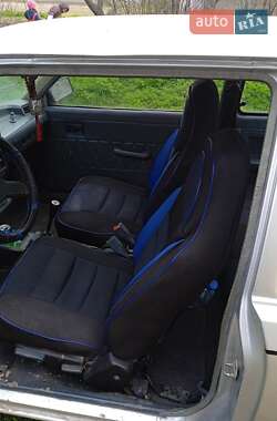 Хэтчбек Mazda 323 1981 в Днепре