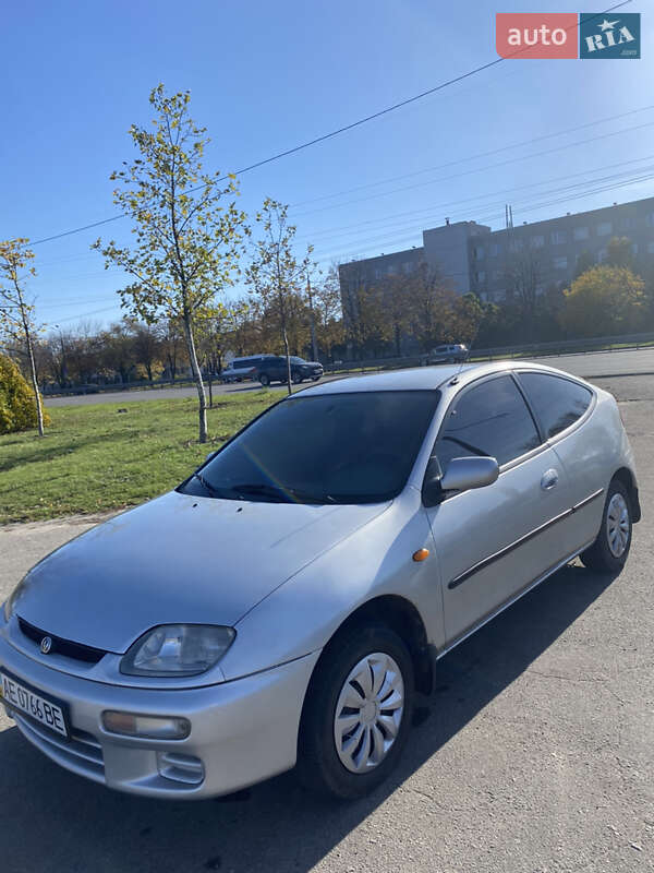 Mazda 323 1997