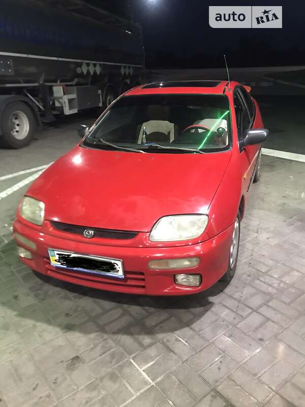 Хэтчбек Mazda 323 1995 в Александрие фото Хэтчбек Mazda 323 1995 в Александрие