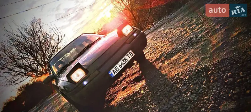 Mazda 323