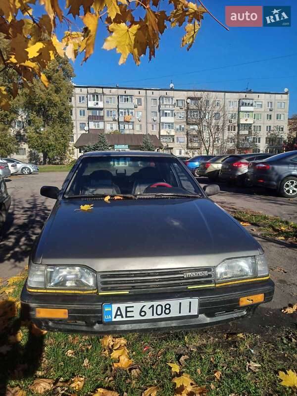 Седан Mazda 323 1986 в Першотравенську фото 3 Седан Mazda 323 1986 в Першотравенську