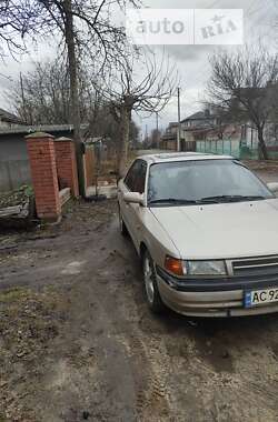 Седан Mazda 323 1994 в Луцьку