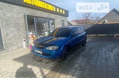 Седан Mazda 323 1999 в Рахове