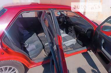 Седан Mazda 323 1994 в Павлограде