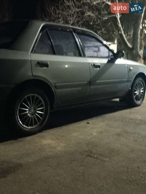 Хэтчбек Mazda 323 1991 в Николаеве