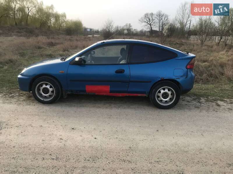 Хэтчбек Mazda 323 1997 в Черновцах