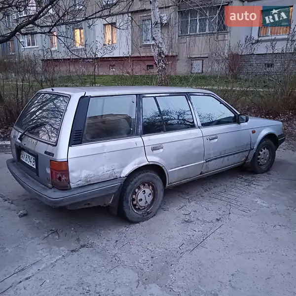 Mazda 323