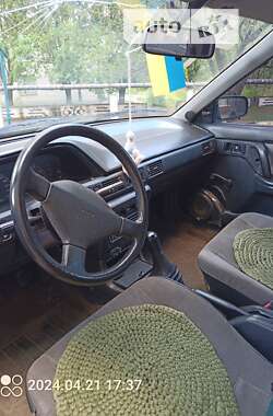 Седан Mazda 323 1989 в Краматорську
