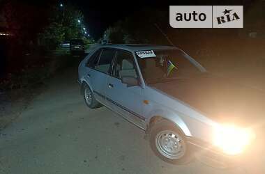 Хэтчбек Mazda 323 1987 в Запорожье