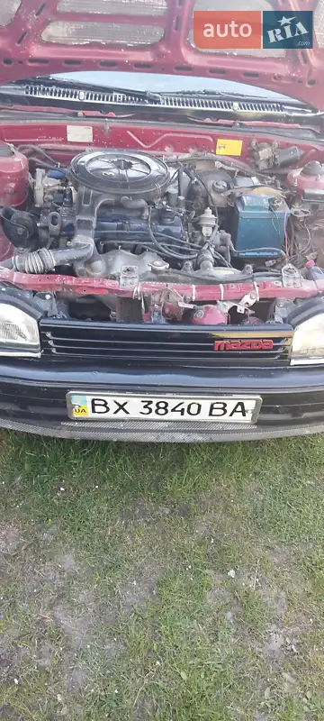 Седан Mazda 323 1987 в 