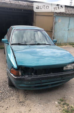 Седан Mazda 323 1994 в Новомосковську